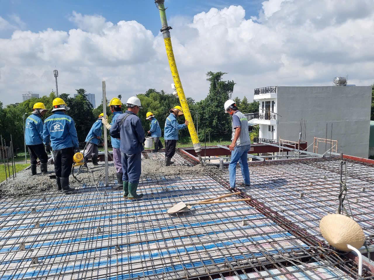 Đổ bê tông sàn